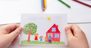 مهرجان نبتة للأطفال.. أهمية الرسم والتلوين في تدريب الطفل على التركيز   حصري على لحظات
